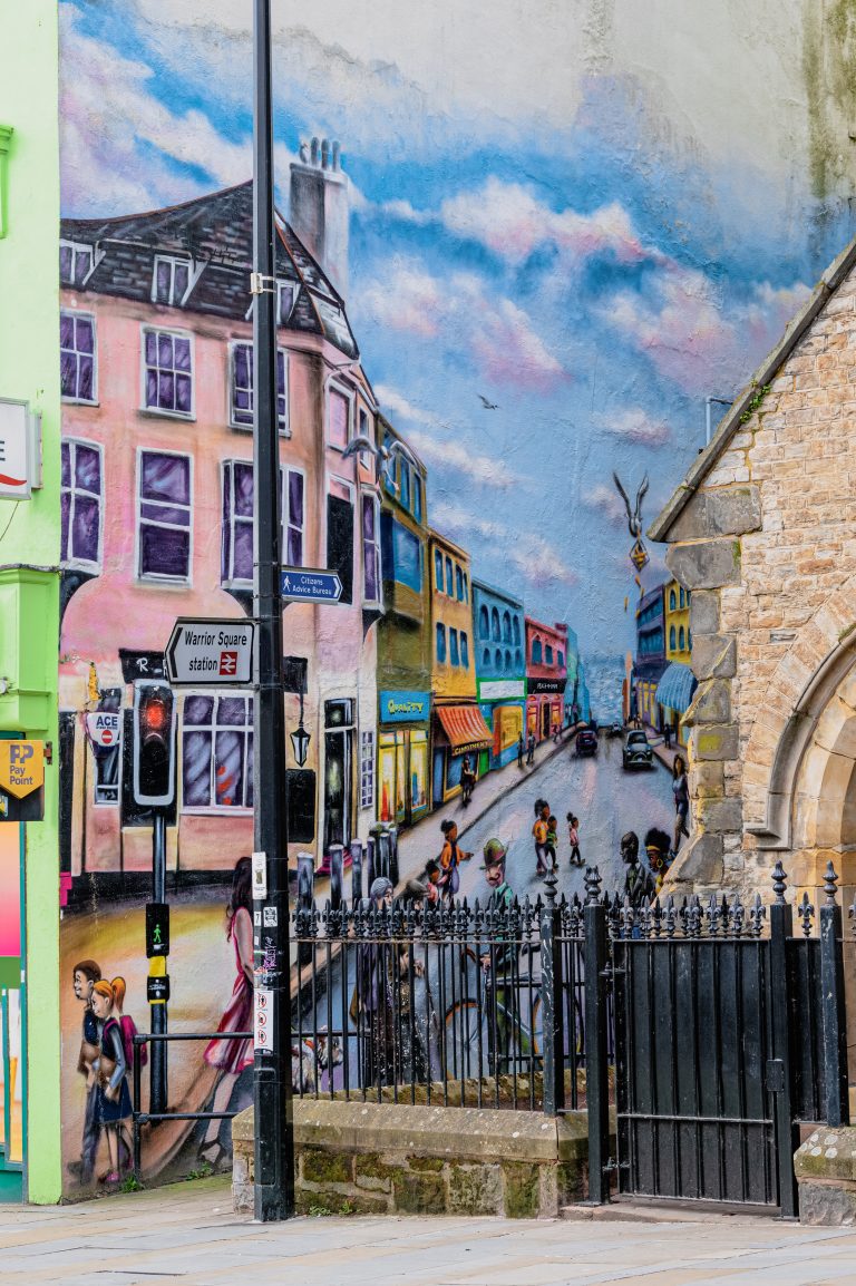 Street photo in St Leonards, United Kingdom by Charlotte Moon