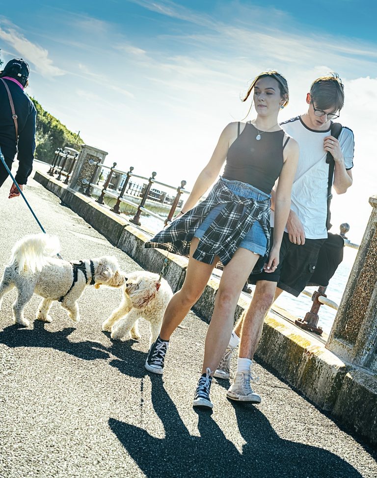 Street photo in Cowes, United Kingdom by Nick Edwards