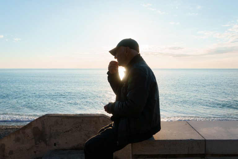 Street photo in Kobuleti, Georgia by Alexander Vinnik