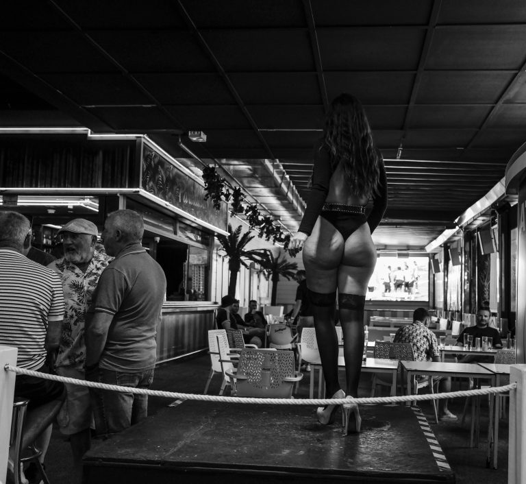 Street photo in Benidorm, Spain by Svend AM
