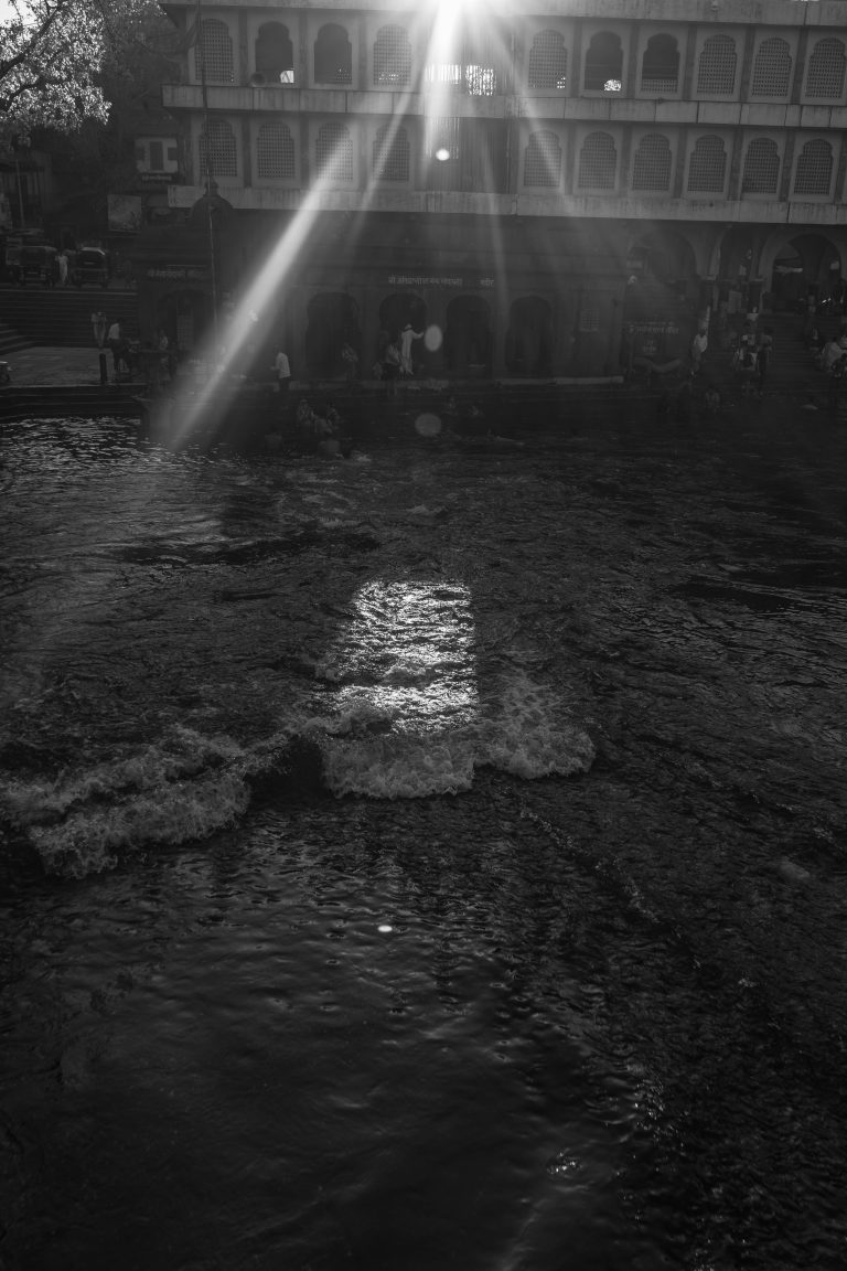 Street photo in Nashik, India by Suraj Jadhav
