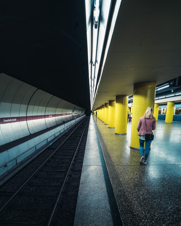 Street photo in Germany by Renato Dehnhardt