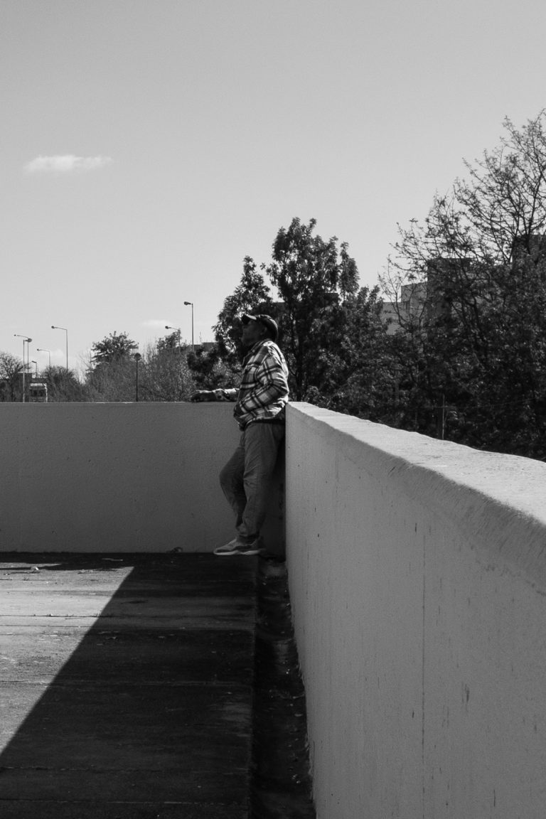 Street photo in Caparica, Portugal by Deividson Rodrigues