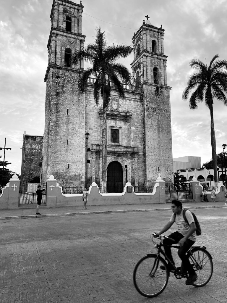 Street photo in Valladolid, Mexico by Mike Lenarczyk