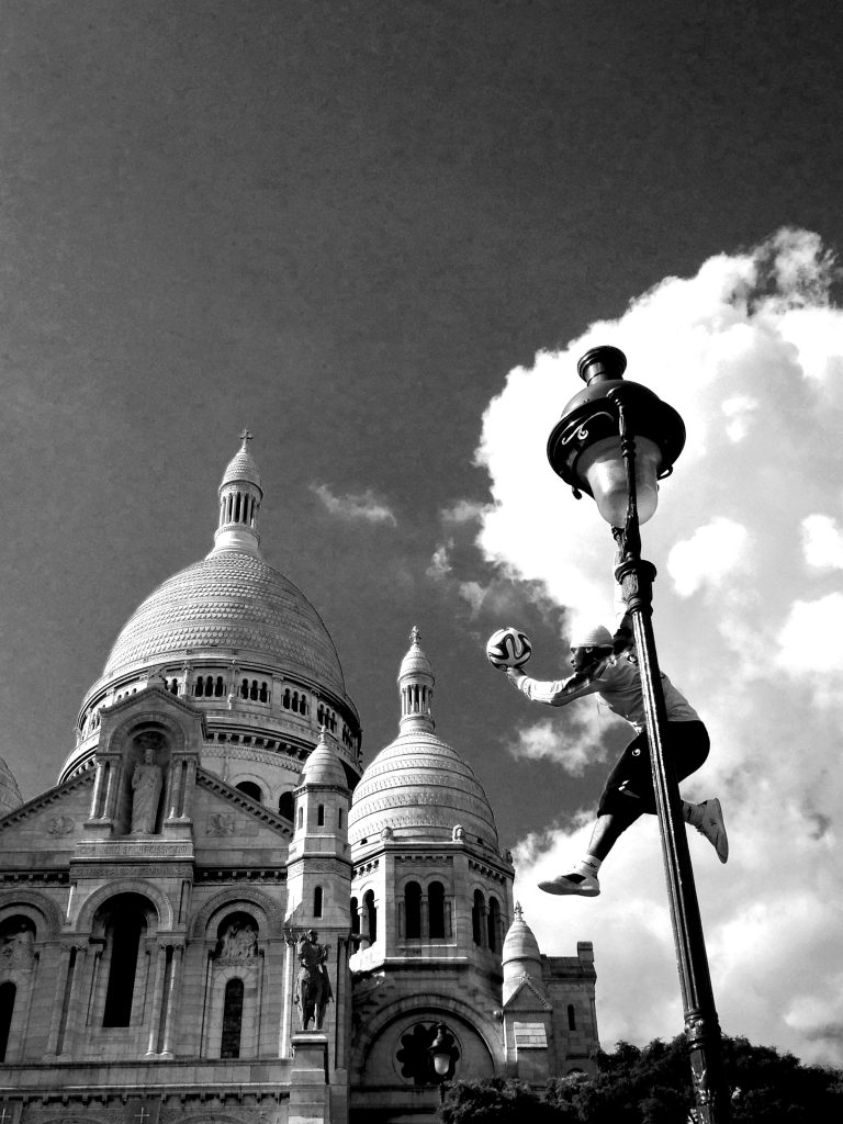 Street photo in Paris, France by Paco Garcera