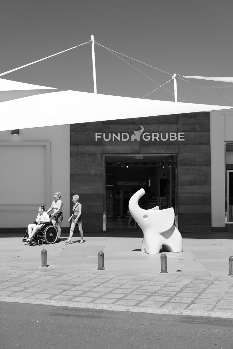 Street photo in Costa Teguise, Spain by Ian Ford