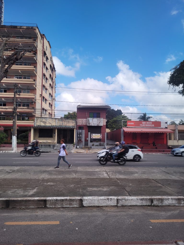 Street photo in Belém, Brazil by Thallis Sousa