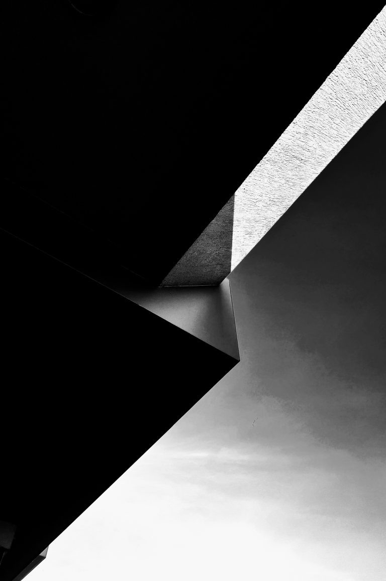 Street photo in Novo Hamburgo, Brazil by Jeferson Neves