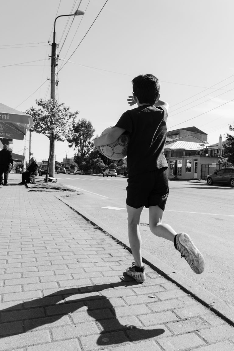 Street photo in Kobuleti, Georgia by Alexander Vinnik