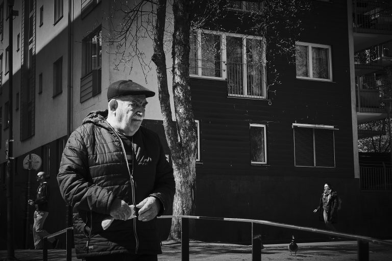 Street photo in Norrköping, Sweden by Stefan Maass