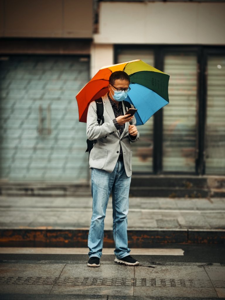 Street photo in Chengdu, China by Matt Fiji
