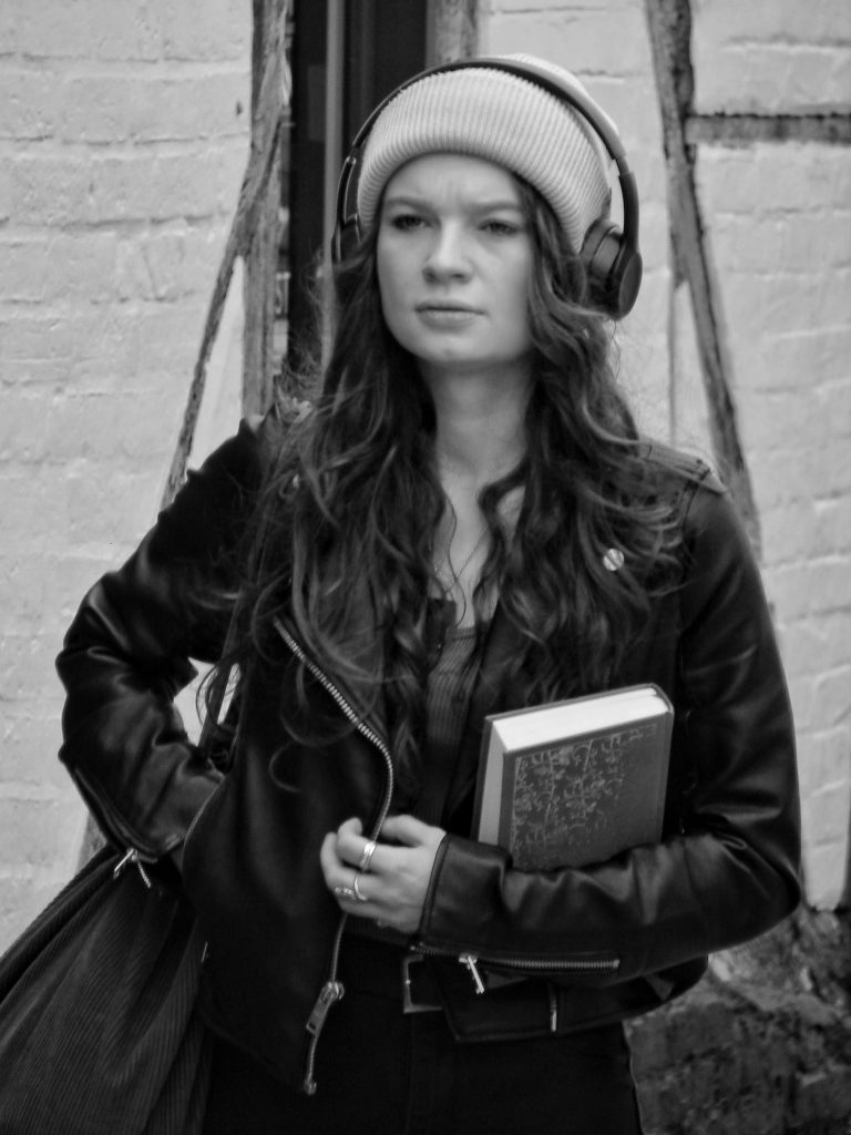 Street photo in Warwickshire, United Kingdom by Andy Edward