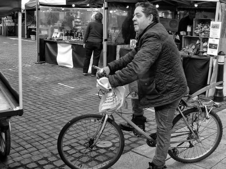 Street photo in Stratford-upon-Avon, United Kingdom by Andy Edward