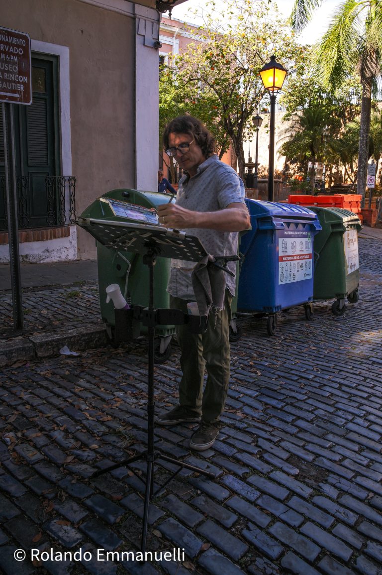 Street photo in San Juan, Puerto Rico by Rolando Emmanuelli-jiménez