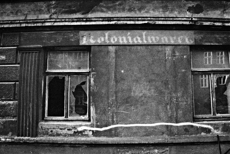 Street photo in Schwerin, Germany by Alexander Philipps