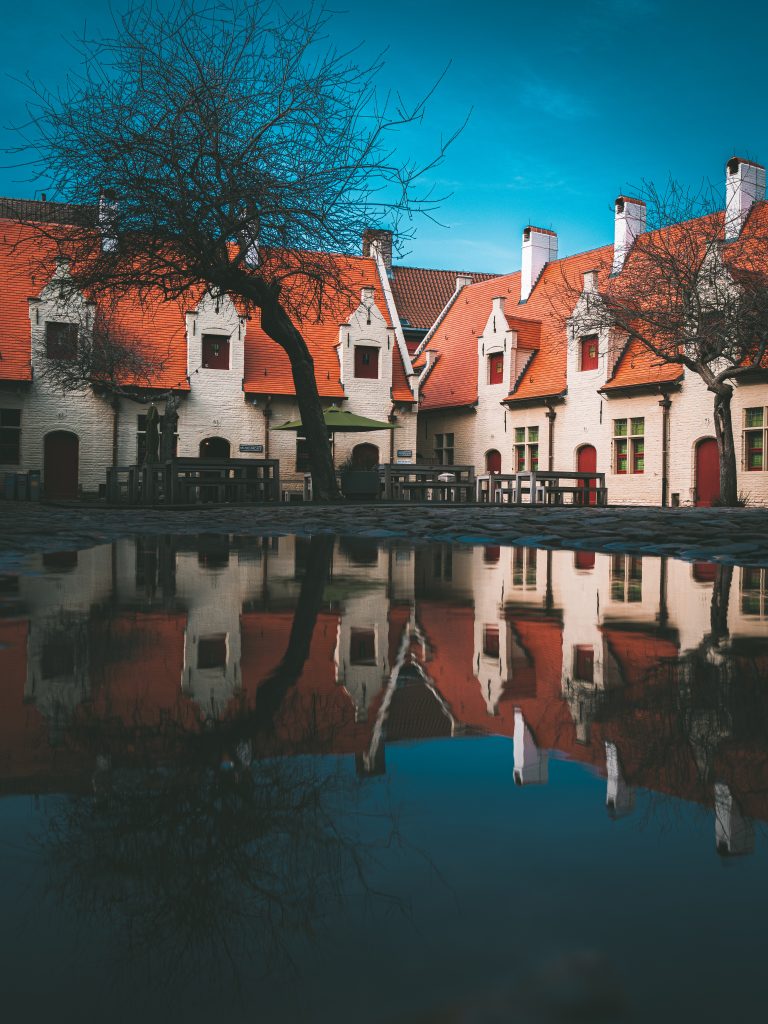 Street photo in Ghent, Belgium by François Vanhove