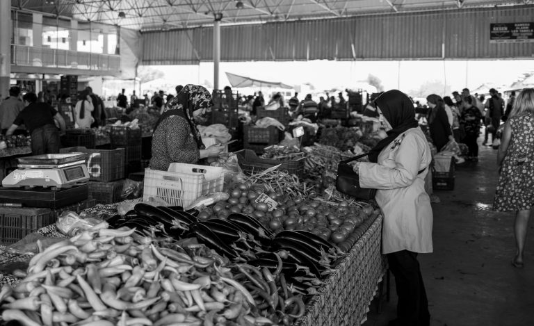Street photo in Ortaköy, Turkey by Pete Buckley