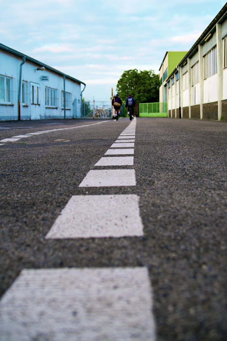 Street photo in Meerbusch, Germany by Alexander Roberts