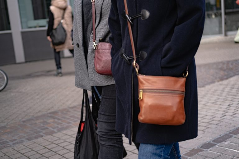 Street photo in Heidelberg, Germany by Dominik Egeter