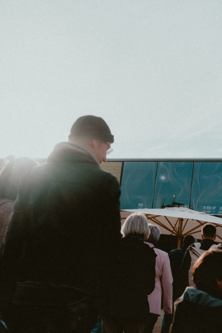 Street photo in Mannheim, Germany by Dominik Egeter