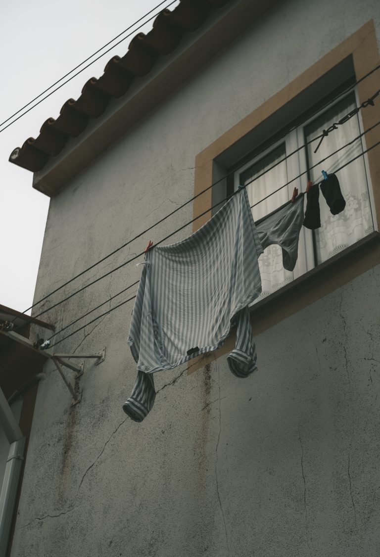 Street photo in Póvoas e Meadas, Portugal by Lorenzo Cingolani
