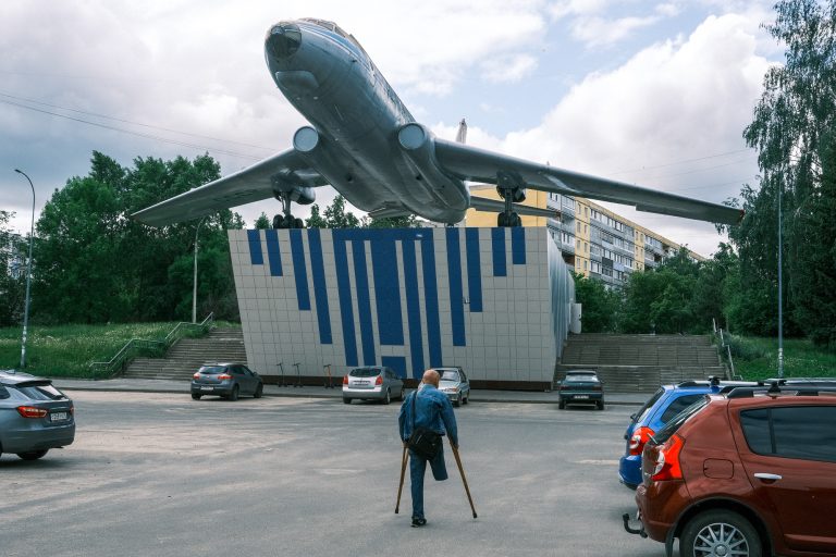 Street photo in Rybinsk, Russia by Michael Philippov
