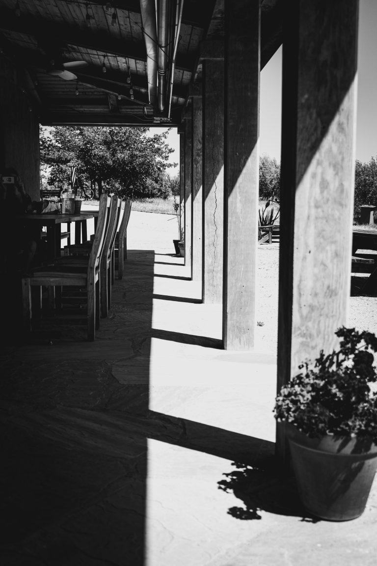 Street photo in Paso Robles, United States by Ryan West