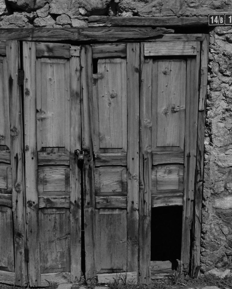 Street photo in Muğla, Turkey by Pete Buckley