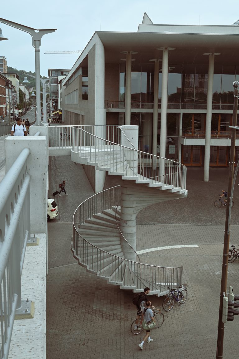 Photo by Jeremias Brand