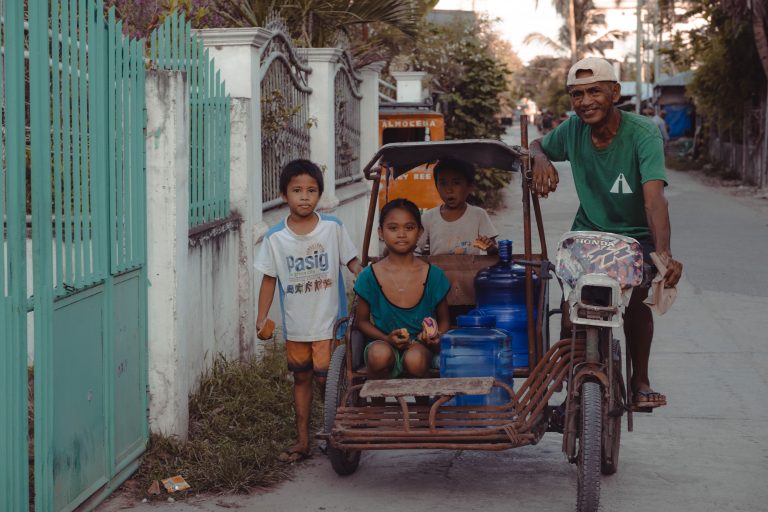 Street photo in Bantayan, Philippines by Svend AM