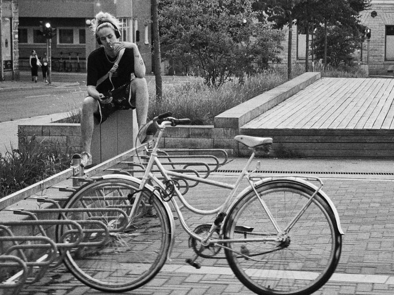 Street photo in Norrköping, Sweden by Stefan Maass