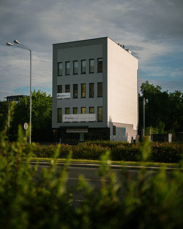 Street photo in Piotrków Trybunalski, Poland by Kuba Rokicki