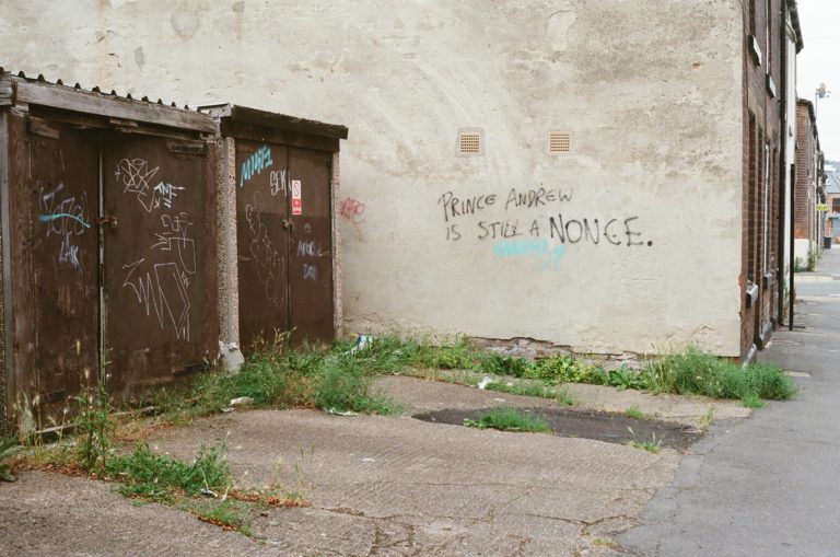 Street photo in Sheffield, United Kingdom by Pete Dunn
