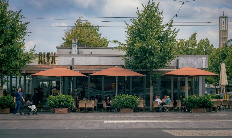 Street photo in Kassel, Germany by Dawid Szygula
