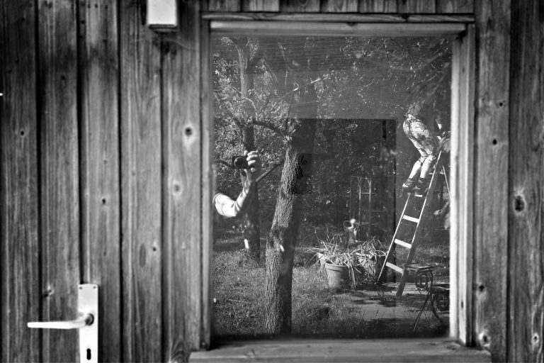 Street photo in Wernberg-Köblitz, Germany by Alexander Philipps