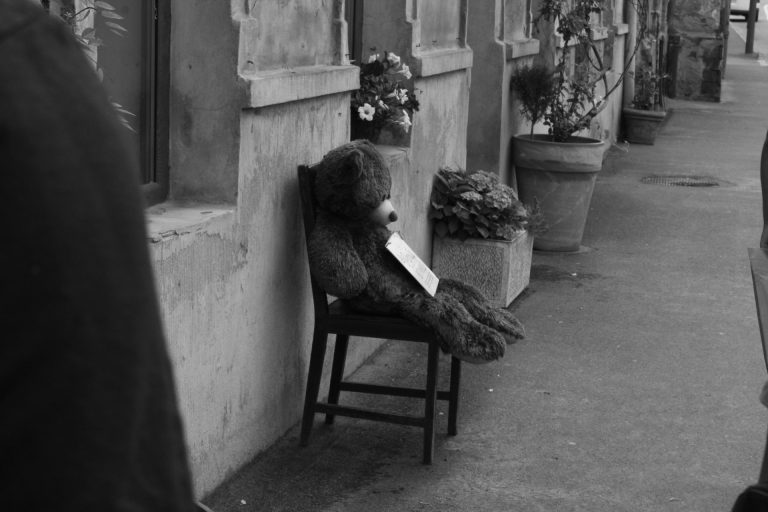 Street photo in Brașov, Romania by Stanica Cristi