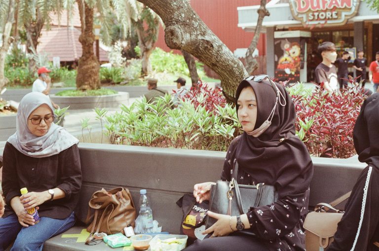 Street photo in Jl. Lodan Timur, Indonesia by Bayu Fadhillah