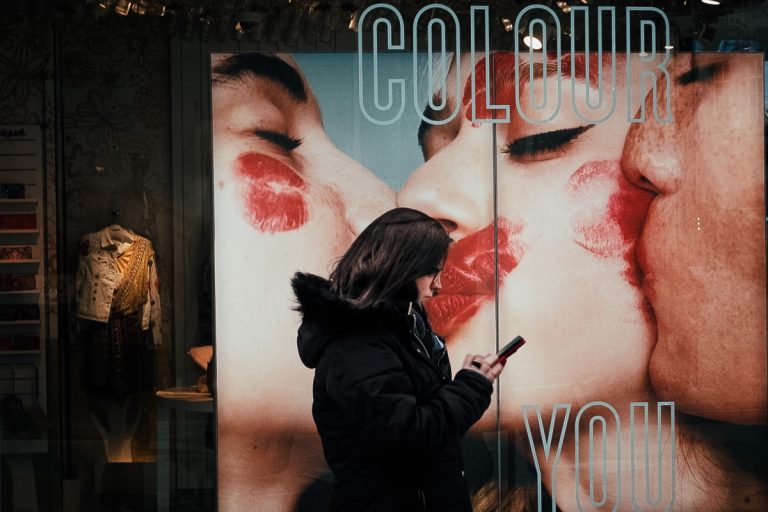 Street photo in Munich, Germany by Omar Allehyani