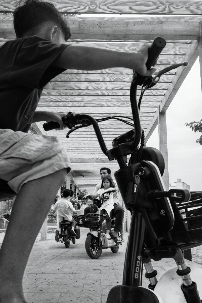 Street photo in Sungai Liat, Indonesia by Yogie Orientama