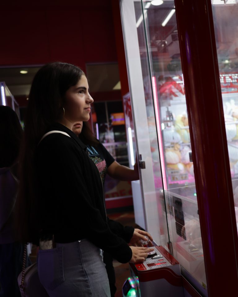 Street photo in Lakewood, United States by Flavio Pereira