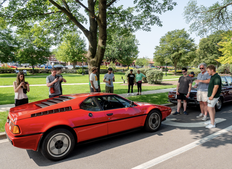 Street photo in Hinsdale, United States by Bert Tevel