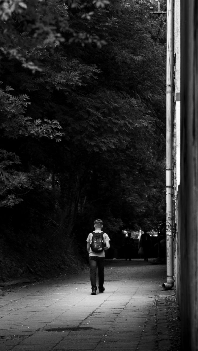 Street photo in Piotrków Trybunalski, Poland by Kuba Rokicki