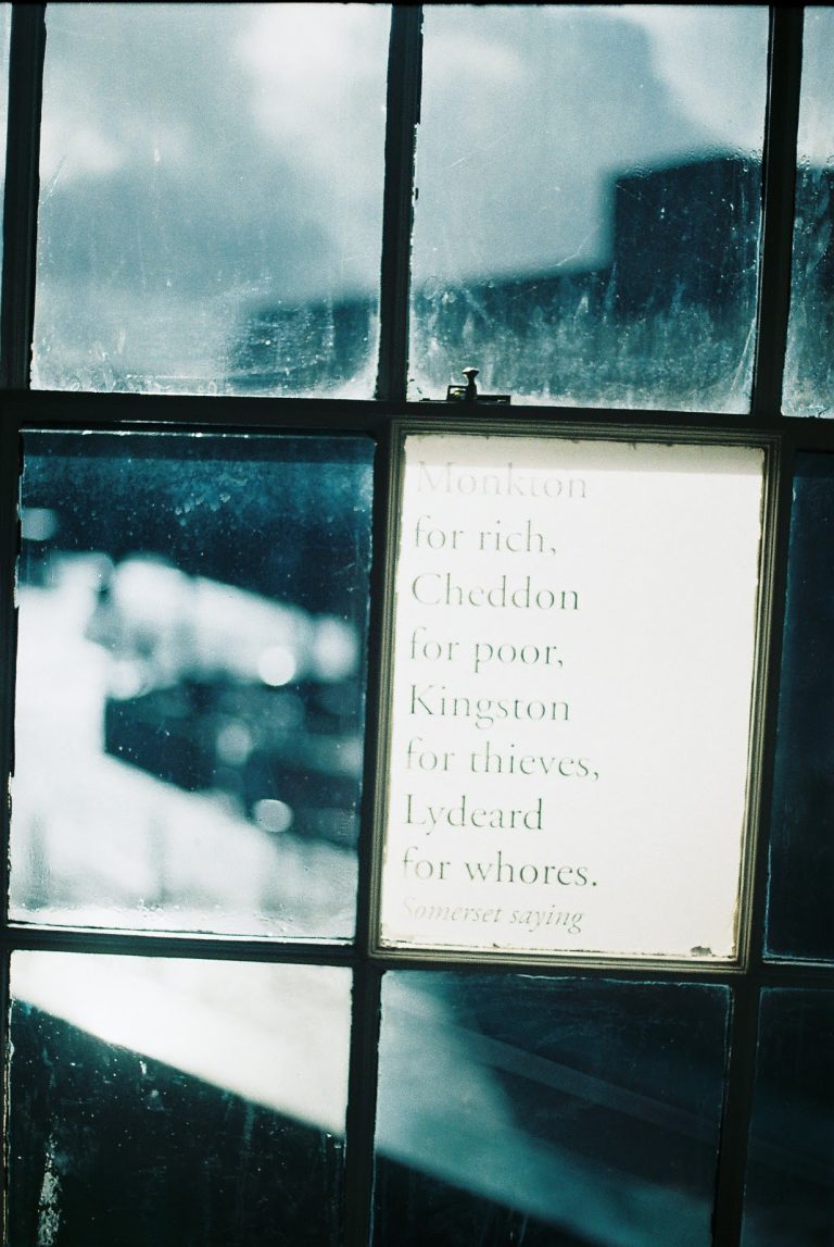 Street photo in Taunton, United Kingdom by Matt Barrow
