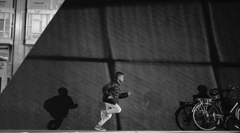 Street photo in AJ Rotterdam, Netherlands by Tobias Heemskerk