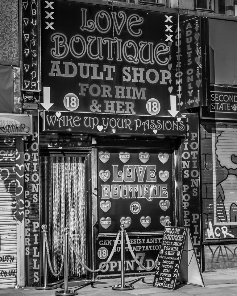 Photo by Simon Peter Curran