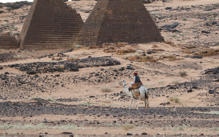 Street photo in Shendi, Sudan by Osama Daffalla