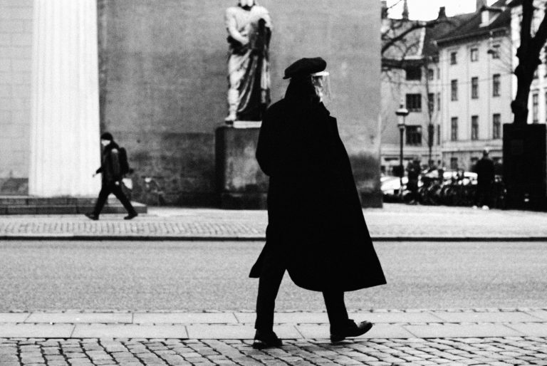 Street photo in Copenhagen, Denmark by Jacob Søndergaard