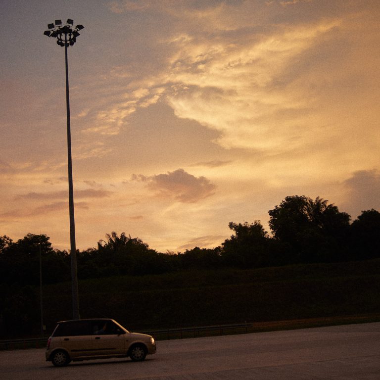 Street photo in Cyberjaya, Malaysia by Azfar Hakim