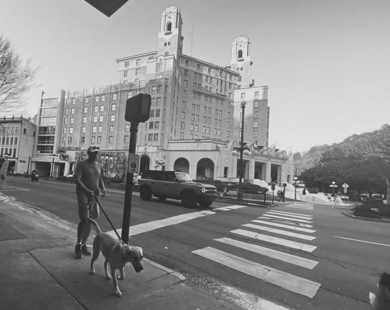 Street photo in Hot Springs, United States by Mike Lenarczyk