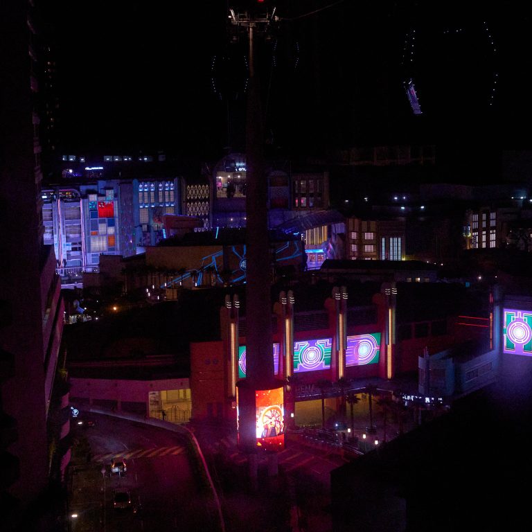 Street photo in Genting Highlands, Malaysia by Azfar Hakim